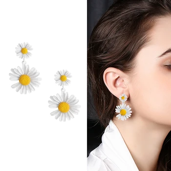 Korejski Stil Češka Dva Cvijeta Tratinčice Naušnice Za Žene Temperament Žuto Bijeli Cvijet Spot Za Naušnicu Bez Piercing
